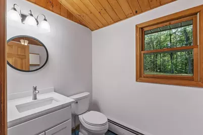 686 Scott Rd, Fitchburg, MA 01420 - Photo 17