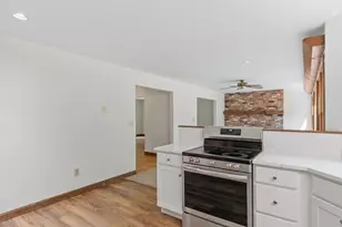 686 Scott Rd, Fitchburg, MA 01420 - Photo 3