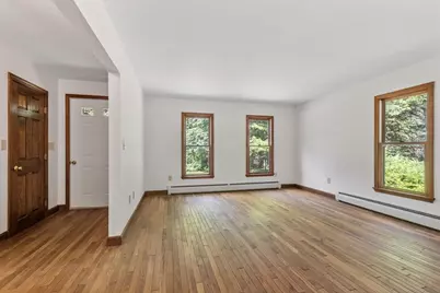 686 Scott Rd, Fitchburg, MA 01420 - Photo 5