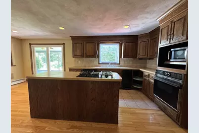 61 Carlton Ln #1, North Andover, MA 01845 - Photo 3