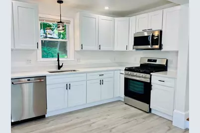 164 Ashburnham St #2, Fitchburg, MA 01420 - Photo 3
