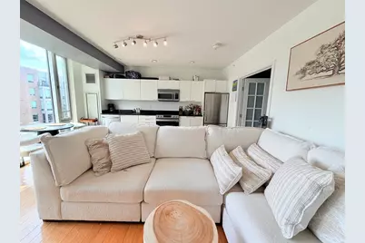 2 Earhart #524, Cambridge, MA 02141 - Photo 3