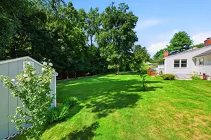 20 Hickory Ln, Hampden, MA 01036 - Photo 11