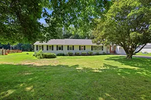 20 Hickory Ln, Hampden, MA 01036 - Photo 3