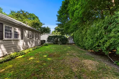 187 Havilah St, Lowell, MA 01852 - Photo 21