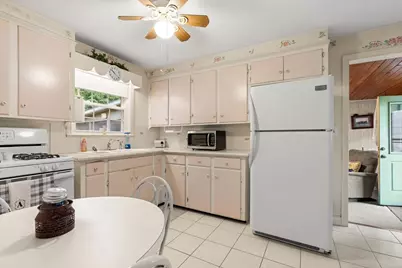187 Havilah St, Lowell, MA 01852 - Photo 7