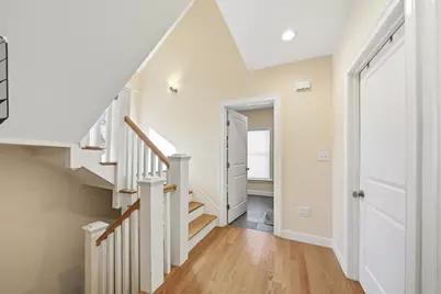 50 Carleton St #50, Newton, MA 02458 - Photo 5
