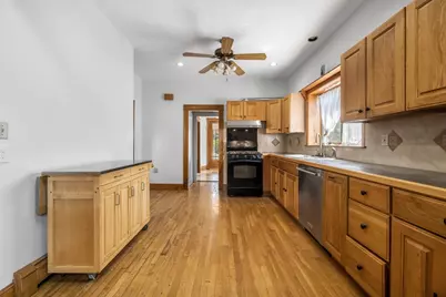 616 Adams St, Quincy, MA 02169 - Photo 17