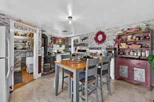 425 Old Somerset Ave, Dighton, MA 02764 - Photo 13