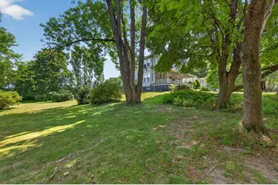425 Old Somerset Ave, Dighton, MA 02764 - Photo 11