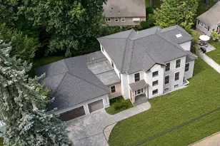 23 Lantern Ln, Arlington, MA 02474 - Photo 5