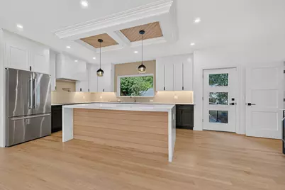 23 Lantern Ln, Arlington, MA 02474 - Photo 11