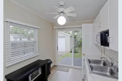 29 Lawnwood Ave, Longmeadow, MA 01106 - Photo 7