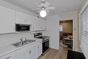 29 Lawnwood Ave, Longmeadow, MA 01106 - Photo 11