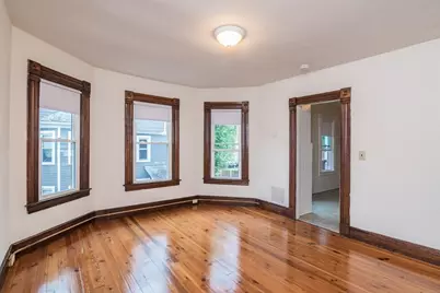 10 Revere St, Springfield, MA 01108 - Photo 3