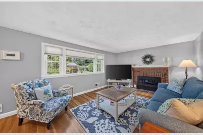 81 Juniper Dr, Norwood, MA 02062 - Photo 3