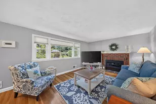 81 Juniper Dr, Norwood, MA 02062 - Photo 3
