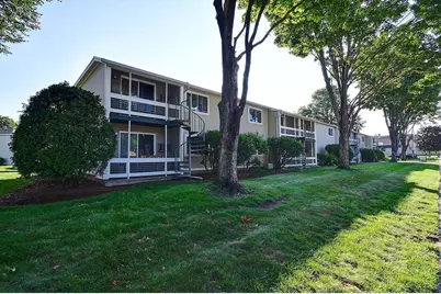 14 Arbor Way #B, Holyoke, MA 01040 - Photo 3