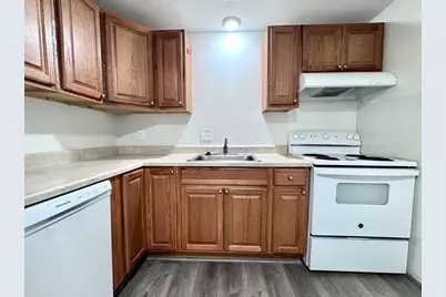 50-54 Walnut St #12, Waltham, MA 02453 - Photo 3