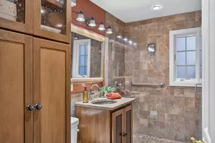 10 Snows Ln, Provincetown, MA 02657 - Photo 21