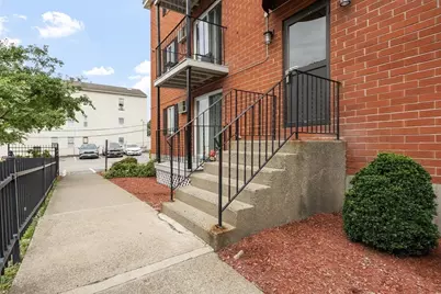 56 Edgeworth #3, Worcester, MA 01605 - Photo 19
