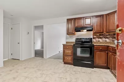 56 Edgeworth #3, Worcester, MA 01605 - Photo 3