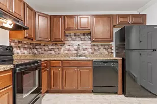 56 Edgeworth, Worcester, MA 01605 - Photo 5