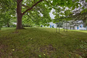 253 Central St, Hudson, MA 01749 - Photo 35