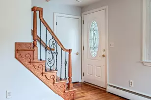 253 Central St, Hudson, MA 01749 - Photo 5