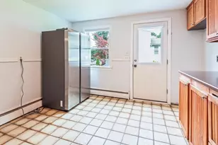 253 Central St, Hudson, MA 01749 - Photo 13