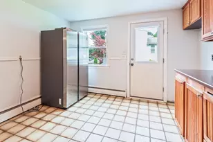 253 Central St, Hudson, MA 01749 - Photo 13