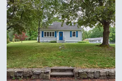 253 Central St, Hudson, MA 01749 - Photo 3