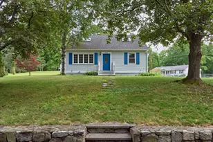 253 Central St, Hudson, MA 01749 - Photo 3