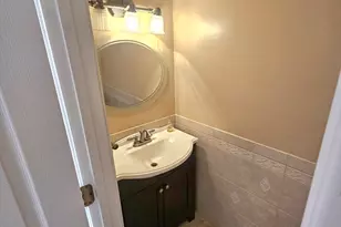 2003 Windsor Dr, Framingham, MA 01701 - Photo 7