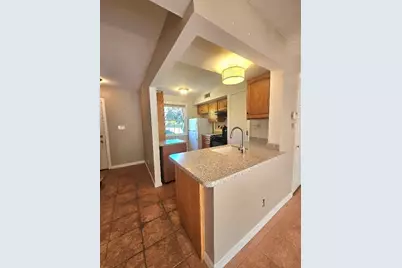 2003 Windsor Drive #2003, Framingham, MA 01701 - Photo 3