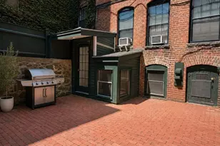 28 Phillips St, Boston, MA 02114 - Photo 13