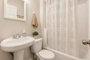28 Phillips St, Boston, MA 02114 - Photo 7