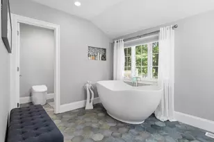 11 Fellowship Cir, Wareham, MA 02576 - Photo 9