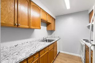 180 Main St, Bridgewater, MA 02324 - Photo 3