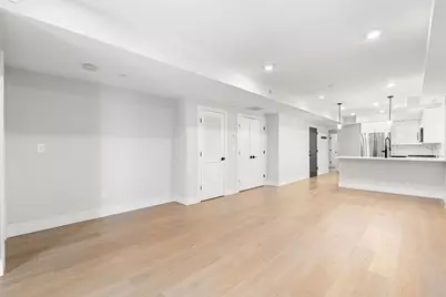 321 W Broadway #1, Boston, MA 02127 - Photo 9