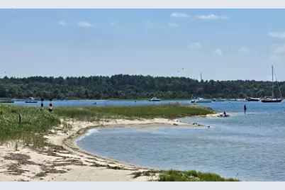 4 Hammond St, Wareham, MA 02532 - Photo 27