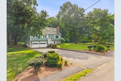 32 Maria Ln, Taunton, MA 02780 - Photo 3