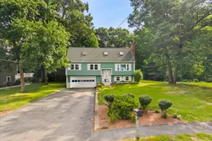 32 Maria Ln, Taunton, MA 02780 - Photo 1
