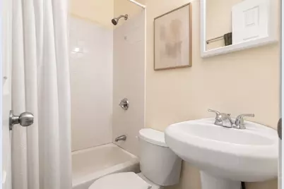 28 Phillips St #3, Boston, MA 02114 - Photo 7