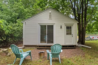 19 Bennett St, Wrentham, MA 02093 - Photo 15