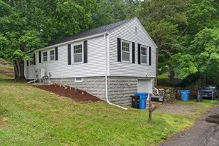 19 Bennett St, Wrentham, MA 02093 - Photo 17