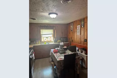 95 Augustine St, Brockton, MA 02301 - Photo 7