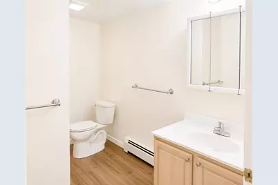 90 Beacon St #8, Lawrence, MA 01843 - Photo 7