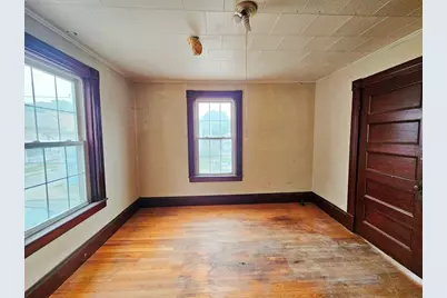 8-10 Aspen St, Ware, MA 01082 - Photo 15