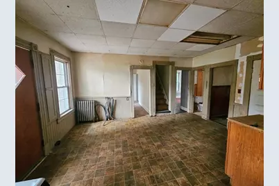 8-10 Aspen St, Ware, MA 01082 - Photo 7